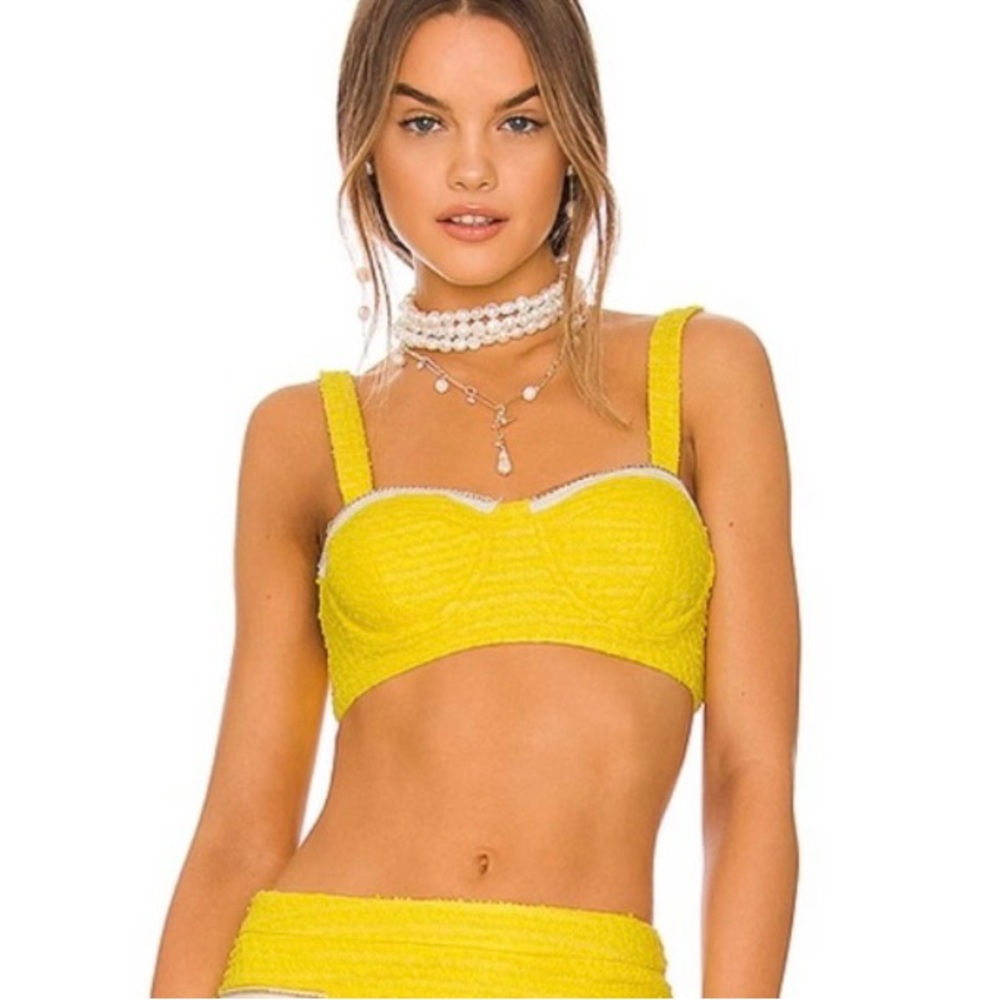 Revolve-Assignment: crop top tweed